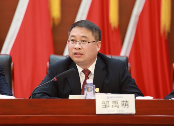 7 邹禹萌